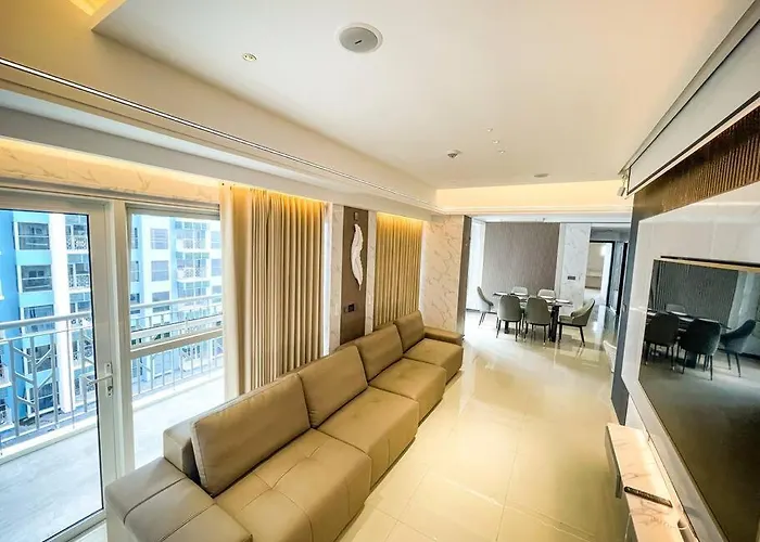 Luxurious 3br In Bay Across Okada Ii 12pax Apartamento Manila