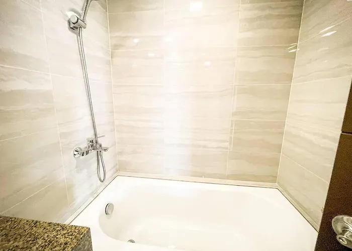Luxurious 3br In Bay Across Okada Ii 12pax *